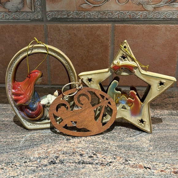 Nativity Scene Ornaments - 3 pieces - Picture 1 of 13